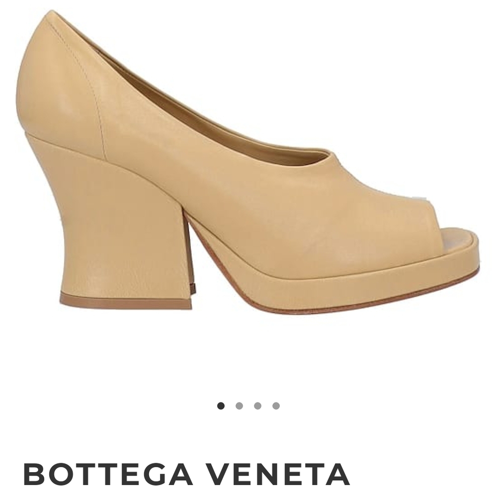 Bottega Veneta Cream Peep Toe Sculptural Heels